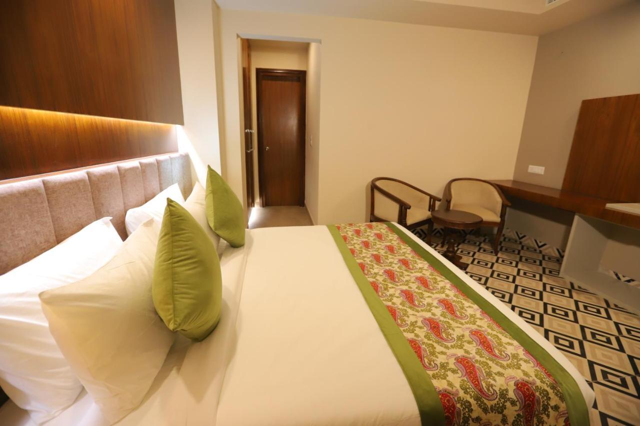 Ip Royal Hotel - Нью-Делі Екстер'єр фото