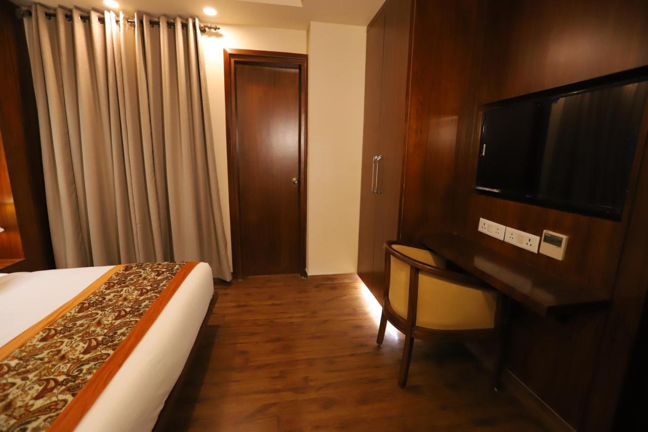 Ip Royal Hotel - Нью-Делі Екстер'єр фото